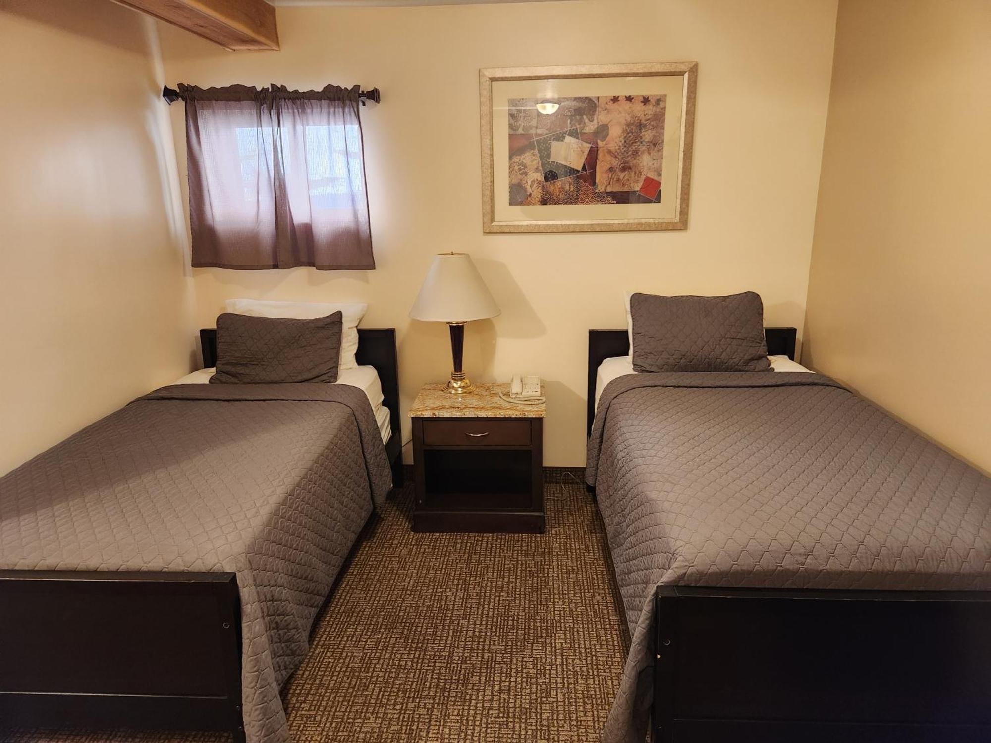 Jefferson Hills Motel Clairton Esterno foto