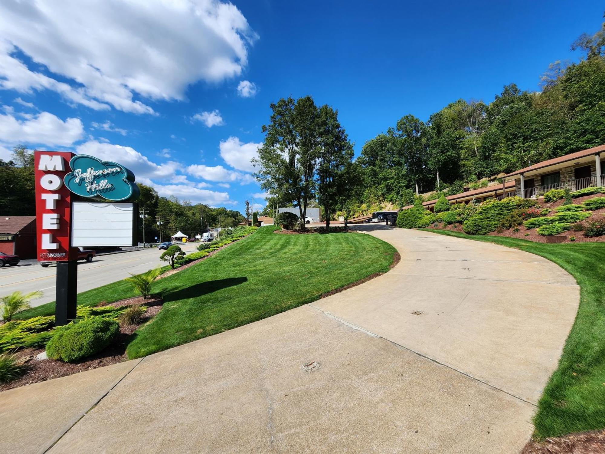 Jefferson Hills Motel Clairton Esterno foto