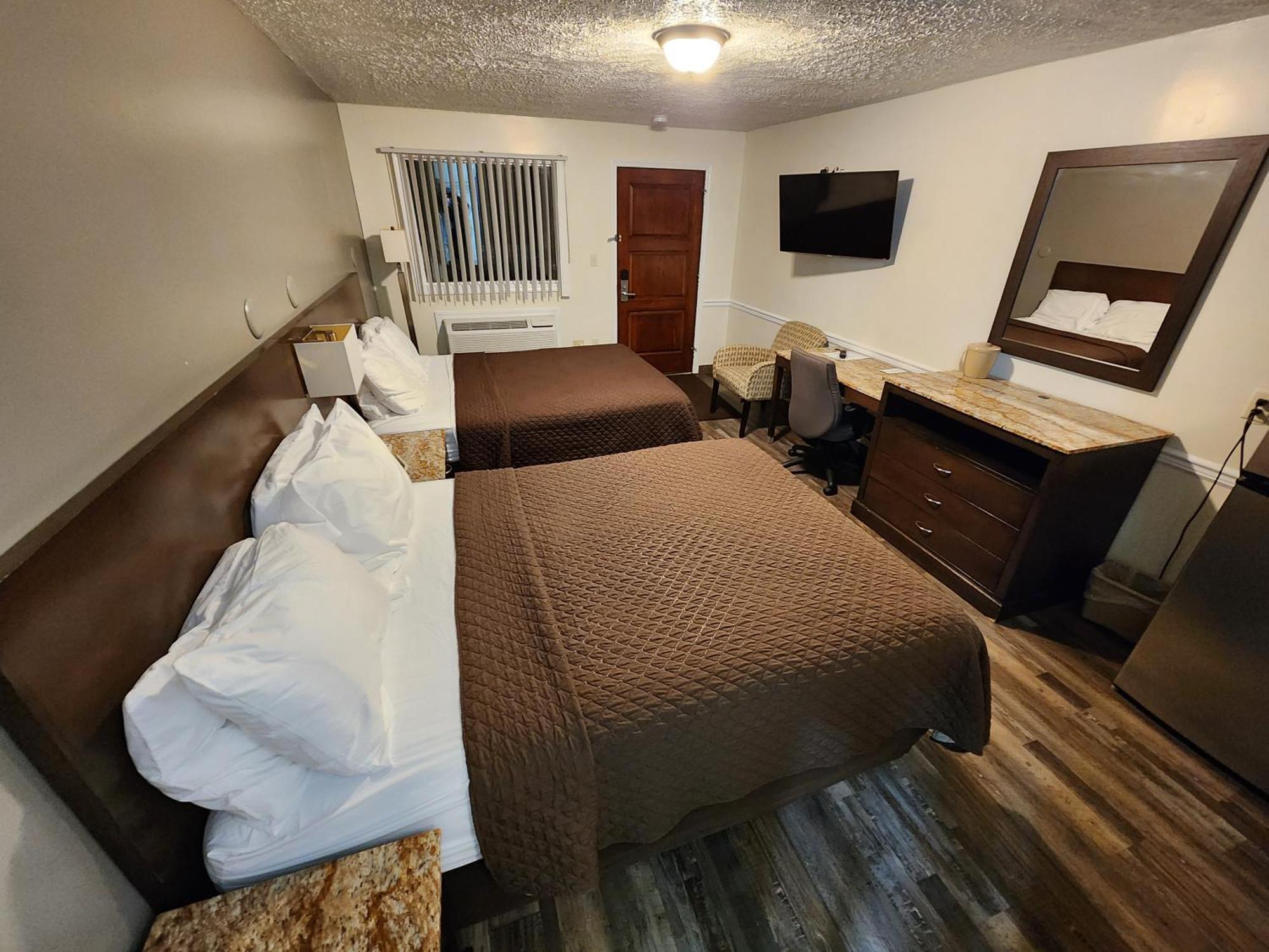 Jefferson Hills Motel Clairton Esterno foto