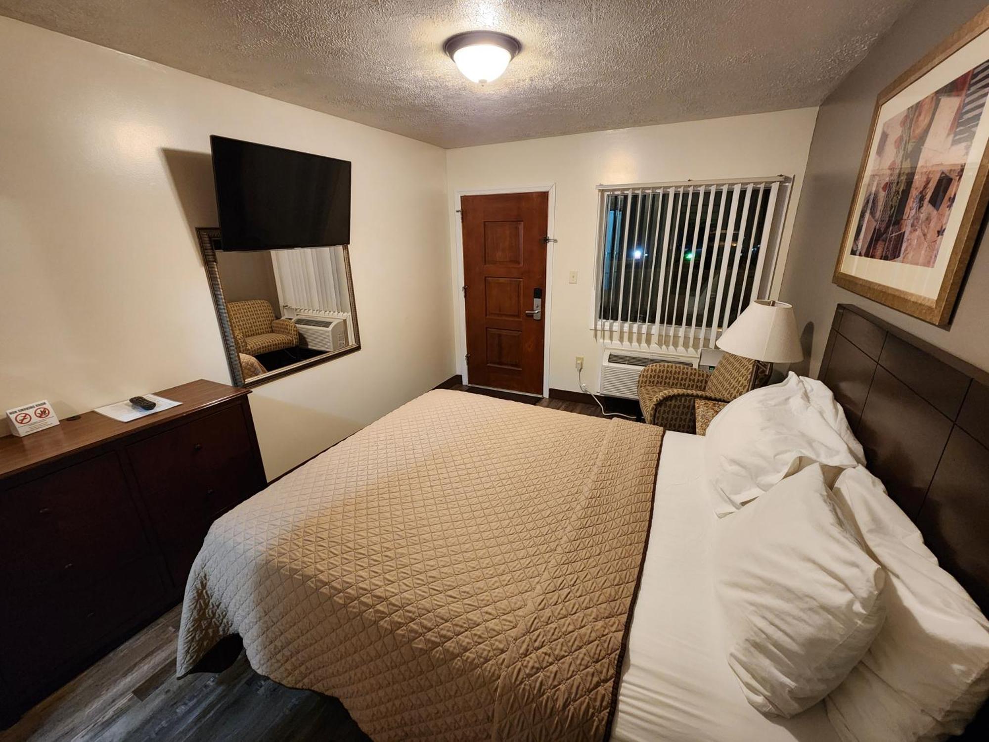 Jefferson Hills Motel Clairton Esterno foto